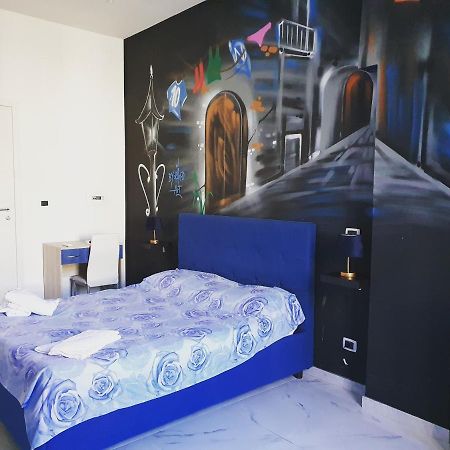 Civico 109 Bed & Breakfast เนเปิลส์ ภายนอก รูปภาพ