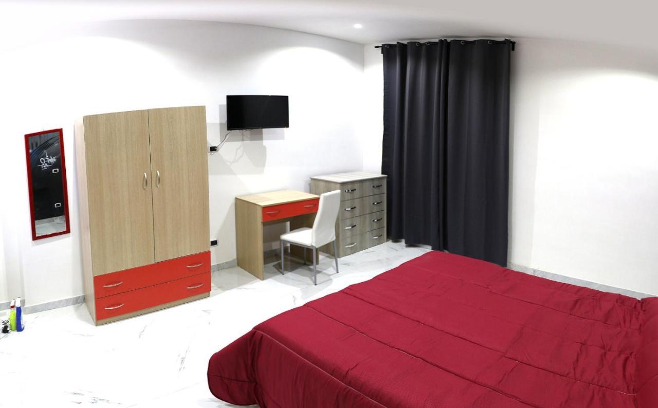 Civico 109 Bed & Breakfast เนเปิลส์ ภายนอก รูปภาพ